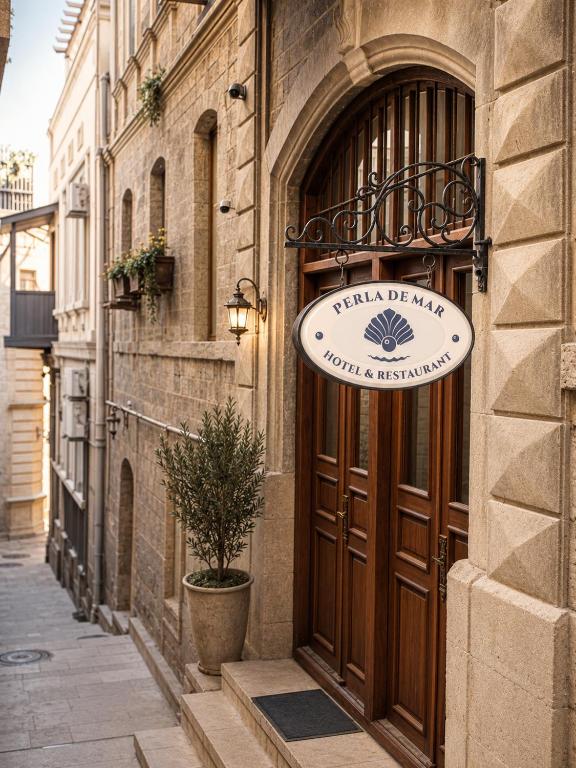 Perla De Mar Hotel & Restaurant